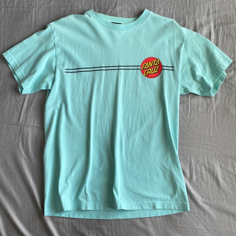 Men’s Santa Cruz tshirt, size medium, cyan with logo